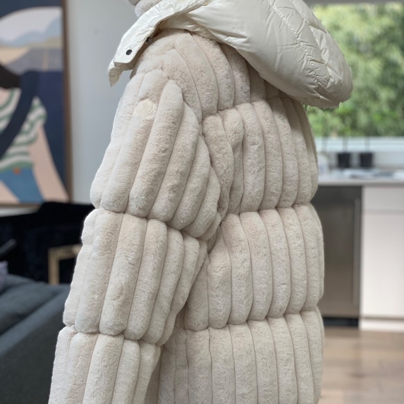 Women's Moncler Fare Quilted Faux Fur Jacket - Picture 4 of 11